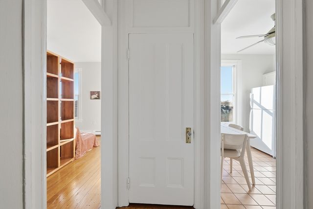 367 Somerville Ave G, Somerville, MA 02143