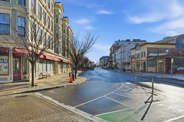 367 Somerville Ave G, Somerville, MA 02143