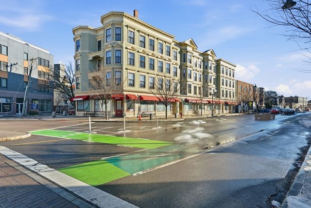 367 Somerville Ave G, Somerville, MA 02143