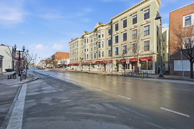 367 Somerville Ave G, Somerville, MA 02143