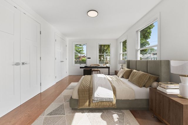 1 Frances Rd, Burlington, MA 01803
