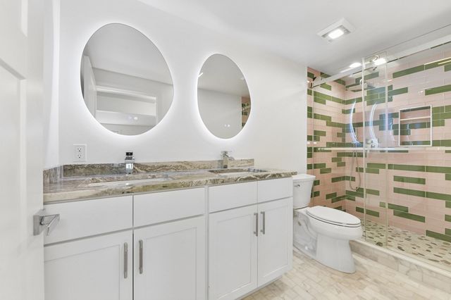 1 Frances Rd, Burlington, MA 01803