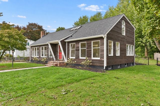 1 Frances Rd, Burlington, MA 01803