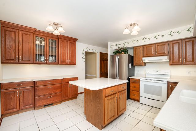 8868 Valley Circle Drive, Florence, KY 41042