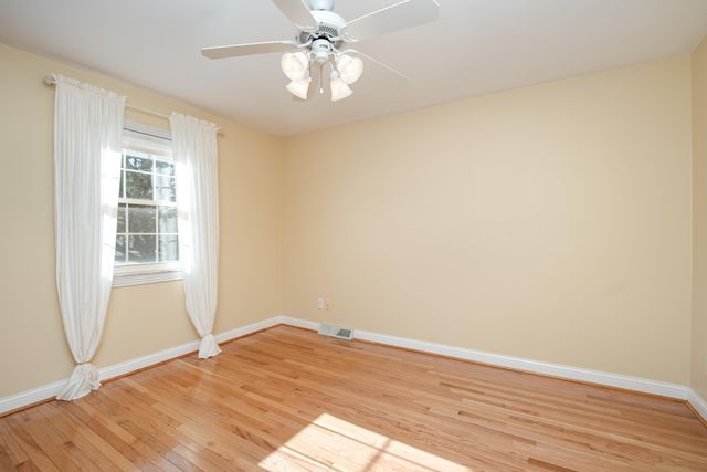 8868 Valley Circle Drive, Florence, KY 41042