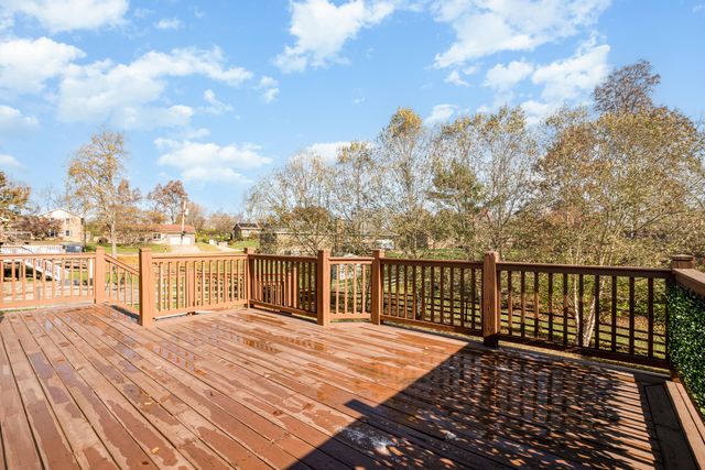 8868 Valley Circle Drive, Florence, KY 41042