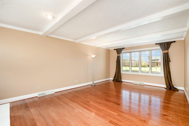 8868 Valley Circle Drive, Florence, KY 41042