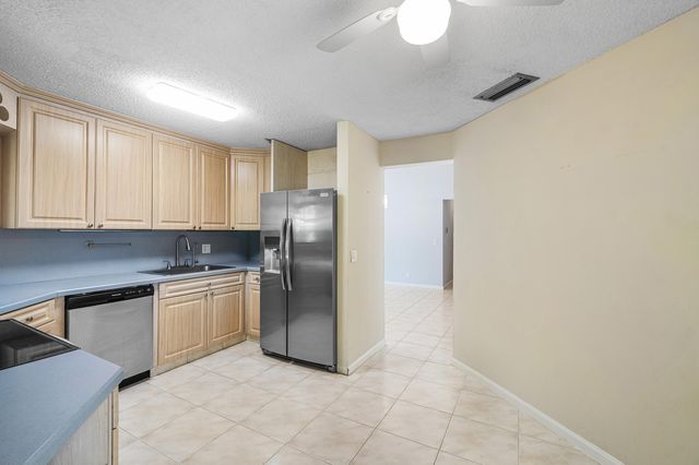 5041 Pine Drive, Boynton Beach, FL 33437