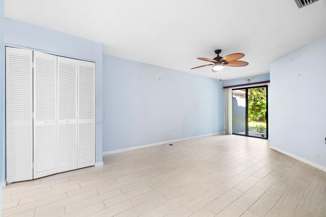 5041 Pine Drive, Boynton Beach, FL 33437