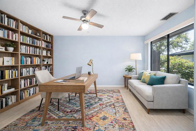 5041 Pine Drive, Boynton Beach, FL 33437