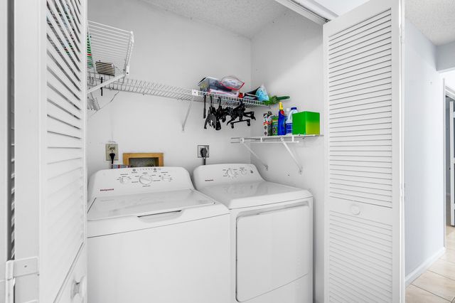 5041 Pine Drive, Boynton Beach, FL 33437