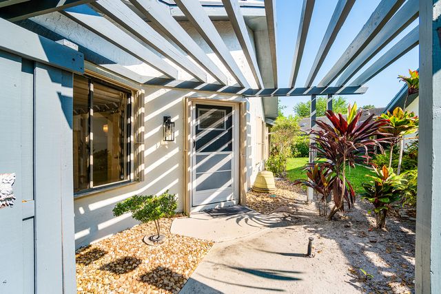 5041 Pine Drive, Boynton Beach, FL 33437