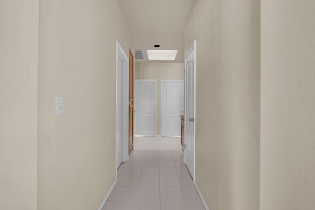 5671 W Athens Avenue, Fresno, CA 93722