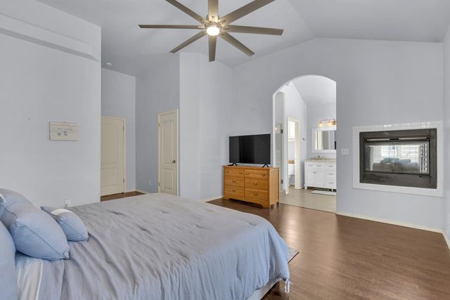 5671 W Athens Avenue, Fresno, CA 93722