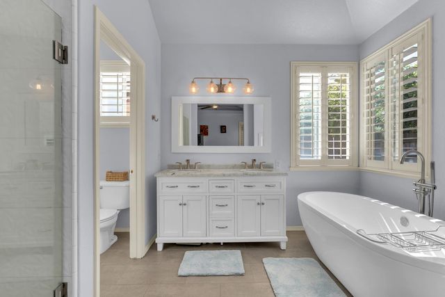 5671 W Athens Avenue, Fresno, CA 93722