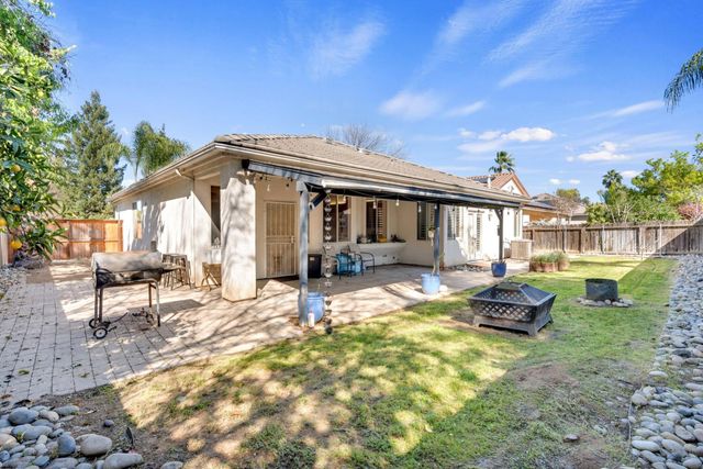 5671 W Athens Avenue, Fresno, CA 93722
