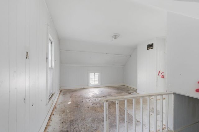 611 S Hydraulic Ave, Wichita, KS 67211