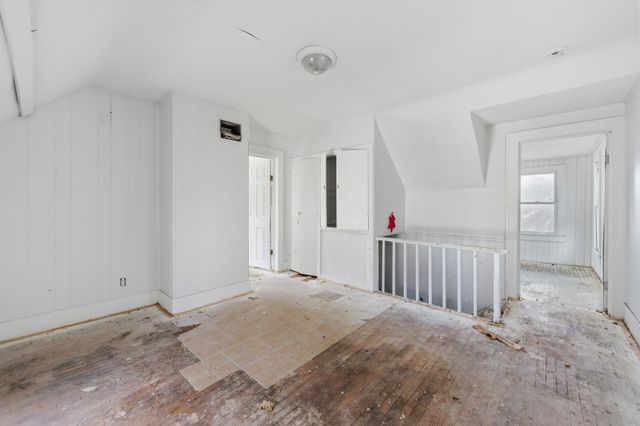 611 S Hydraulic Ave, Wichita, KS 67211