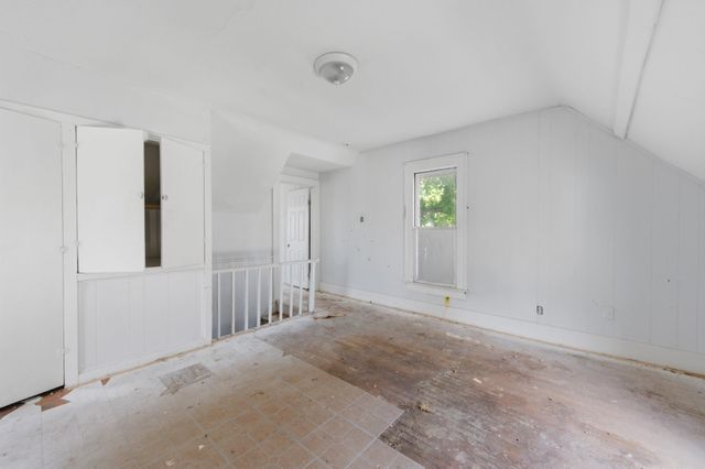611 S Hydraulic Ave, Wichita, KS 67211