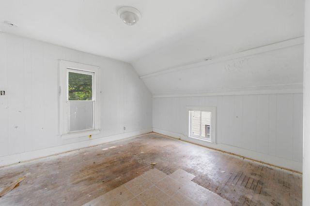 611 S Hydraulic Ave, Wichita, KS 67211