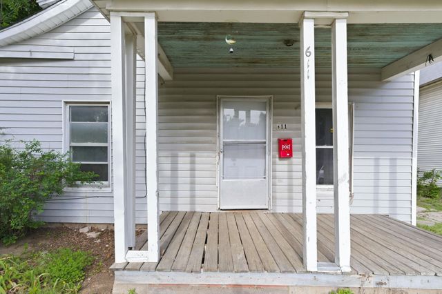611 S Hydraulic Ave, Wichita, KS 67211