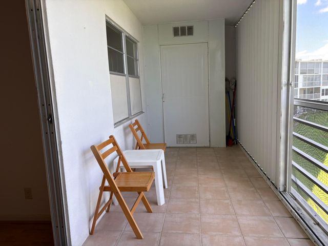 3076 Guildford E, Boca Raton, FL 33434