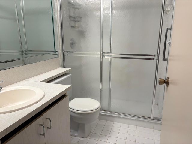 3076 Guildford E, Boca Raton, FL 33434