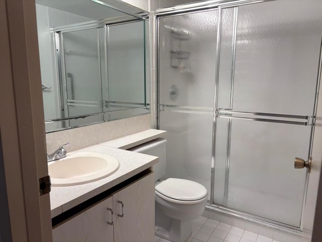 3076 Guildford E, Boca Raton, FL 33434