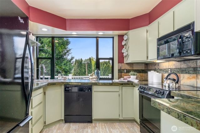 555 Galer Street, Seattle, WA 98109