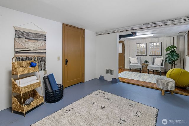 555 Galer Street, Seattle, WA 98109