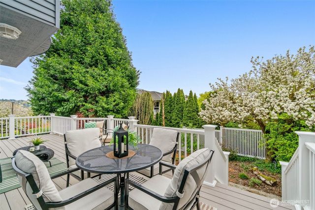 555 Galer Street, Seattle, WA 98109