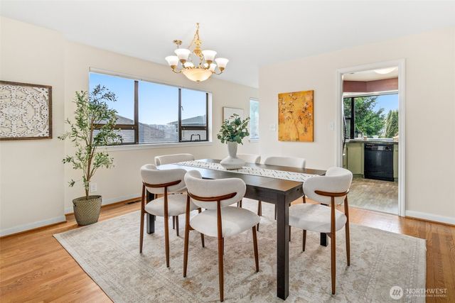 555 Galer Street, Seattle, WA 98109