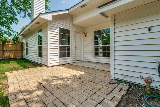 7164 Fire Hill Drive, Fort Worth, TX 76137