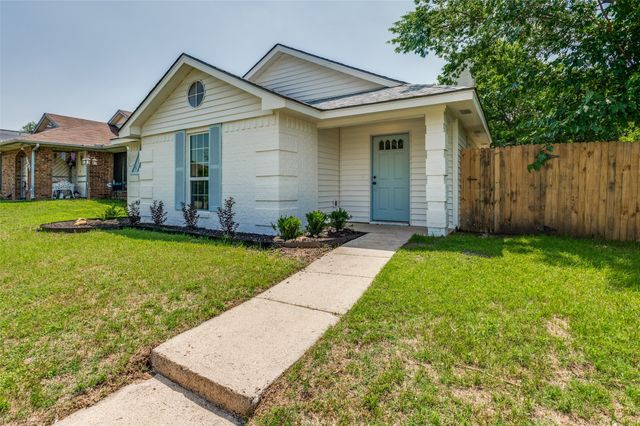 7164 Fire Hill Drive, Fort Worth, TX 76137