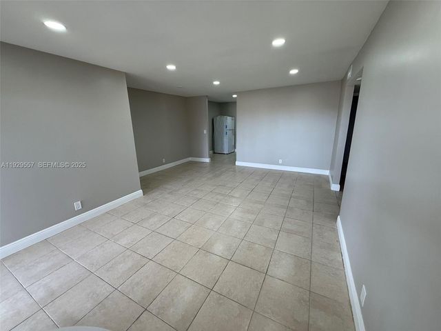 850 E Commercial Blvd 234D, Oakland Park, FL 33334