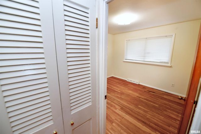 1626 W WILLCOX Avenue, Peoria, IL 61604