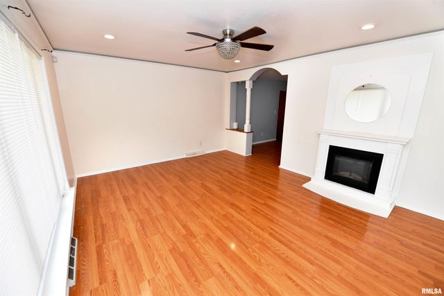 1626 W WILLCOX Avenue, Peoria, IL 61604