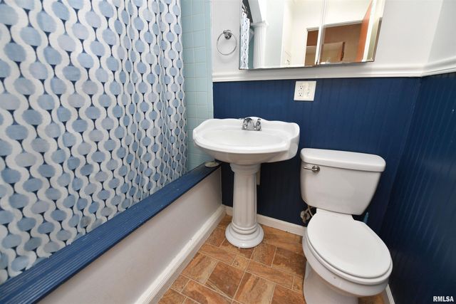 1626 W WILLCOX Avenue, Peoria, IL 61604