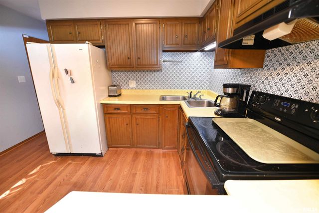 1626 W WILLCOX Avenue, Peoria, IL 61604