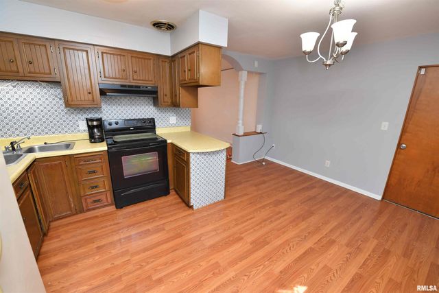 1626 W WILLCOX Avenue, Peoria, IL 61604