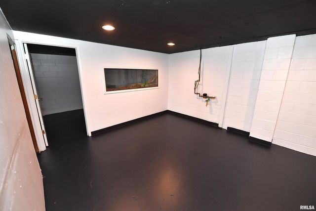 1626 W WILLCOX Avenue, Peoria, IL 61604