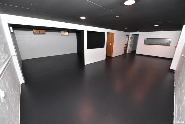 1626 W WILLCOX Avenue, Peoria, IL 61604