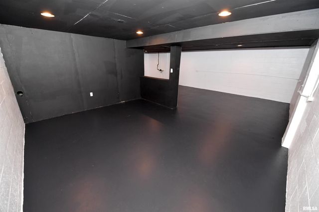 1626 W WILLCOX Avenue, Peoria, IL 61604