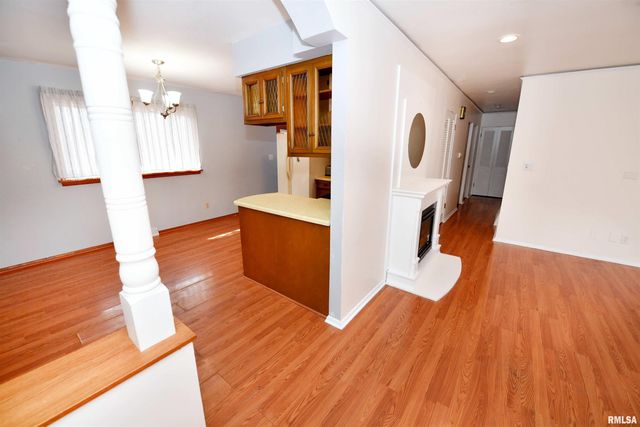 1626 W WILLCOX Avenue, Peoria, IL 61604