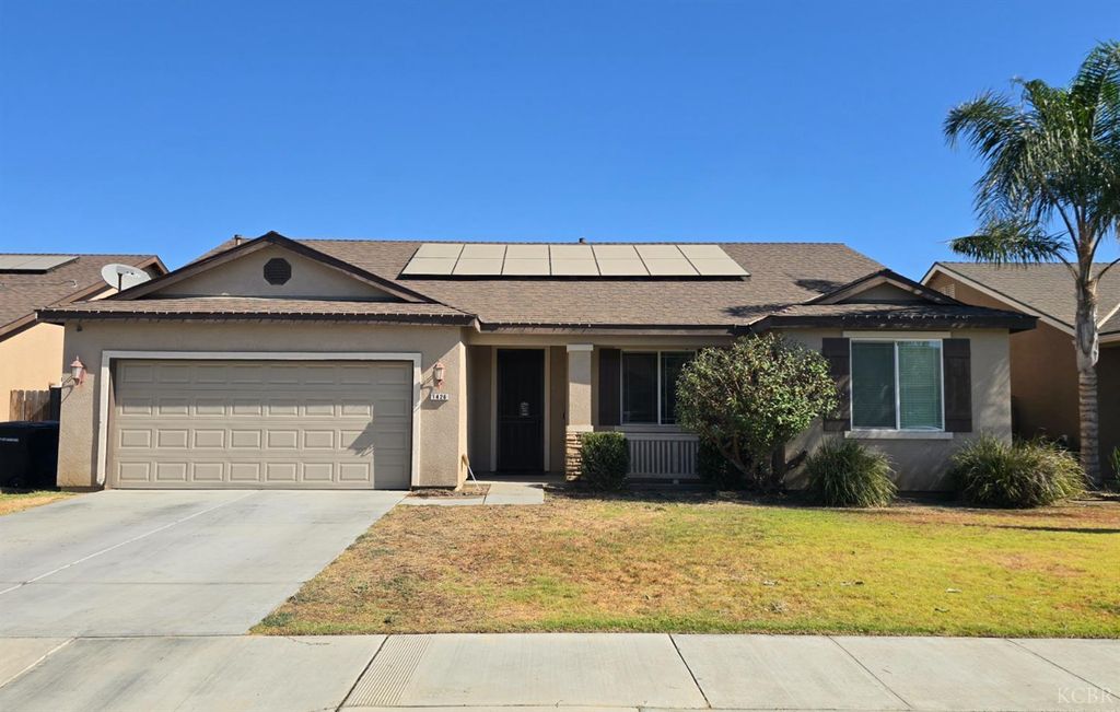 1426 Sidonia Street, Hanford, CA 93230