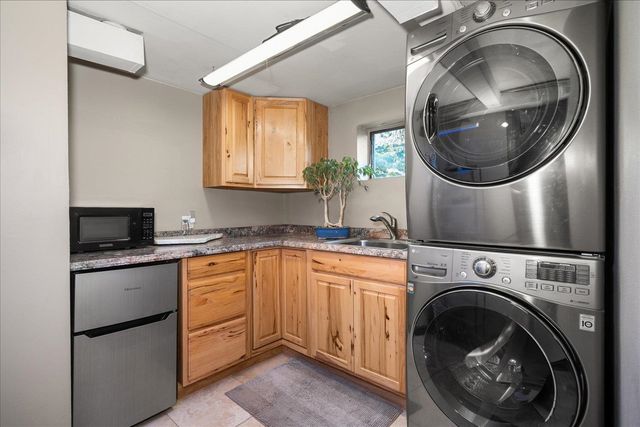 3423 W Elmhurst Ave, Spokane, WA 99208