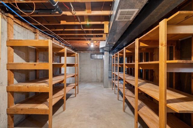 3423 W Elmhurst Ave, Spokane, WA 99208