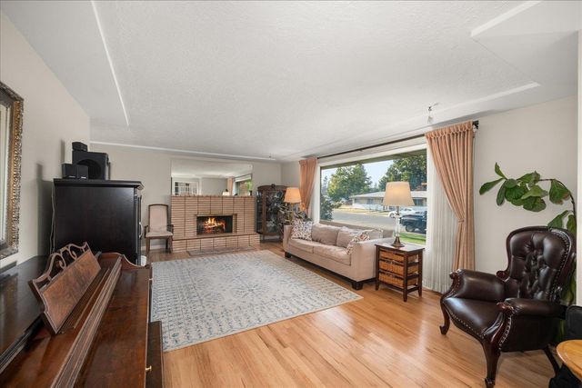 3423 W Elmhurst Ave, Spokane, WA 99208