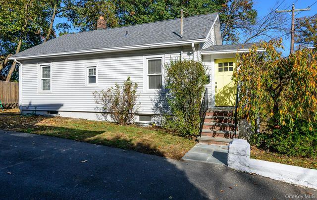 46 Continental Place, Glen Cove, NY 11542