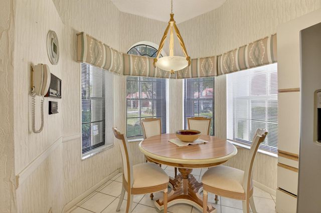 7972 Lexington Club Boulevard A, Delray Beach, FL 33446